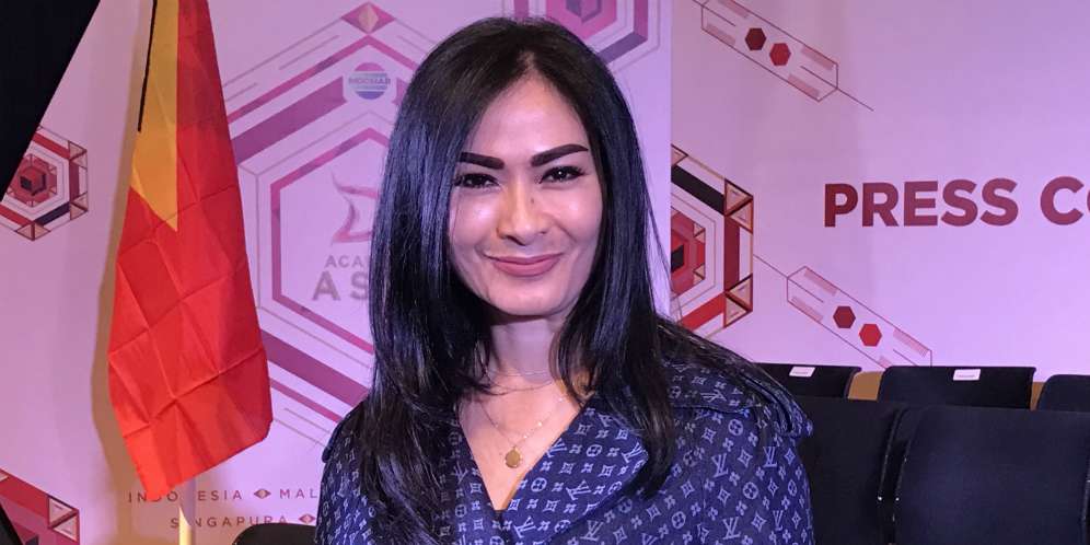 Iis Dahlia Minta Maaf