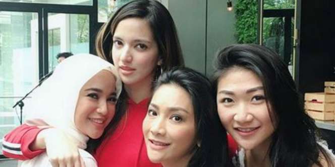 Nia Ramadhani Susul Chacha Frederica Berhijab?
