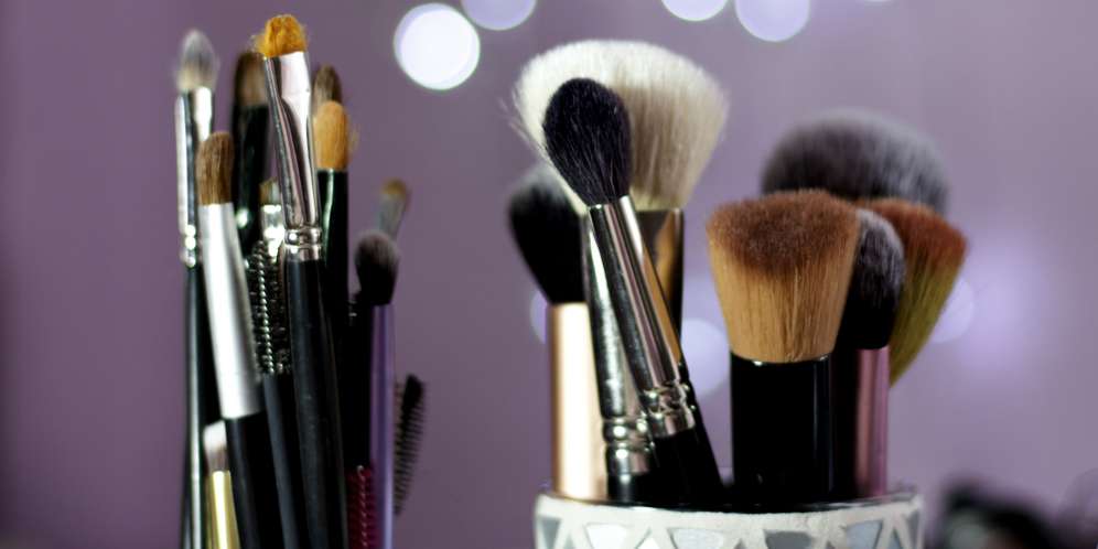 Pilihan Kuas Makeup untuk Travelling