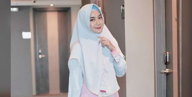 2. Ceria dengan Two Tone