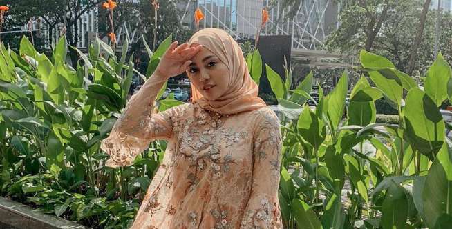 Busana Pesta