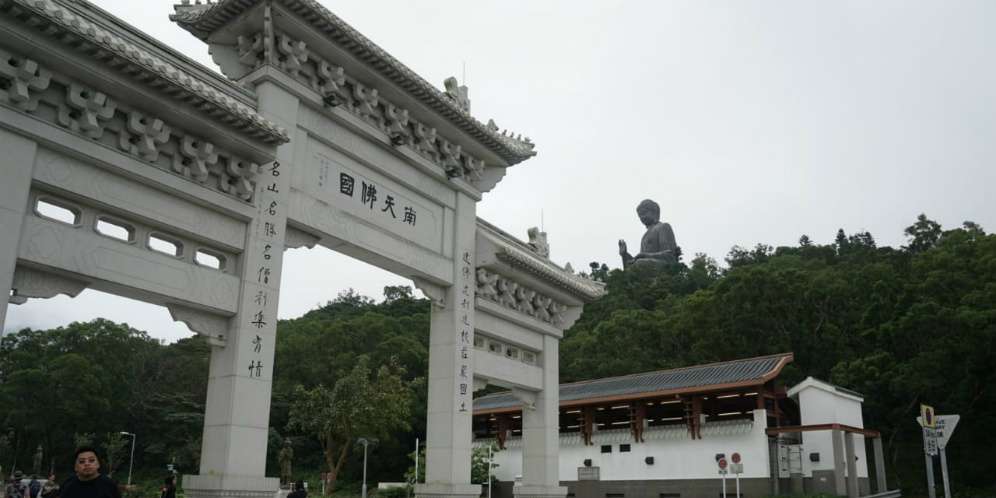 Menjelajah Desa Ngong Ping
