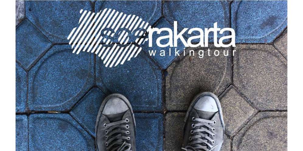 Jalan-jalan Sambil Mendengarkan Cerita