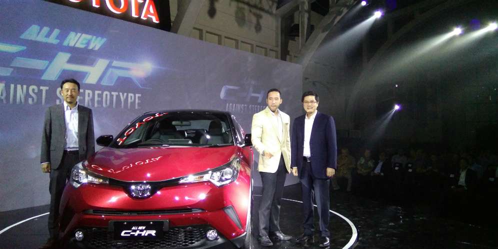Toyota C-HR, Si Penantang Honda HR-V dan Nissan Juke