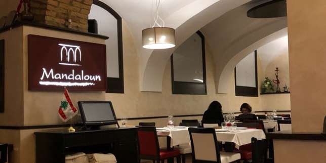 Halal Indian & Italian Restaurant dan Mandaloun