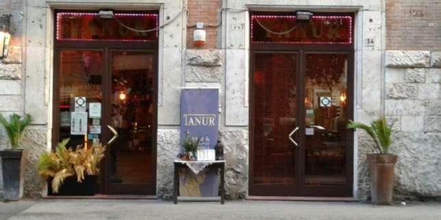 Ristorante Tanur dan Sandhu Caffe