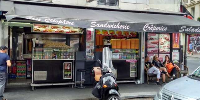 Chez Cleopatre dan 1000 & 1 Signes