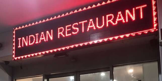 Tahini Lebanese Diner dan Delhi Rocks