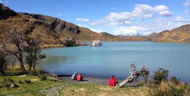 Danau General Carrera dan Gua Marmer Kuno