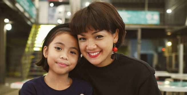 Atasi Batuk Berdahak Pada Si Kecil, Nirina Punya Trik Khusus