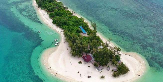 Pulau Beralas Pasir