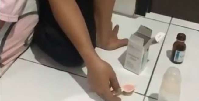 Aroma Menyengat dari Botol Susu