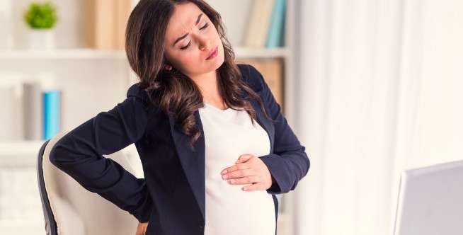Tanda Hendak Melahirkan, Punggung Terasa Sangat Sakit