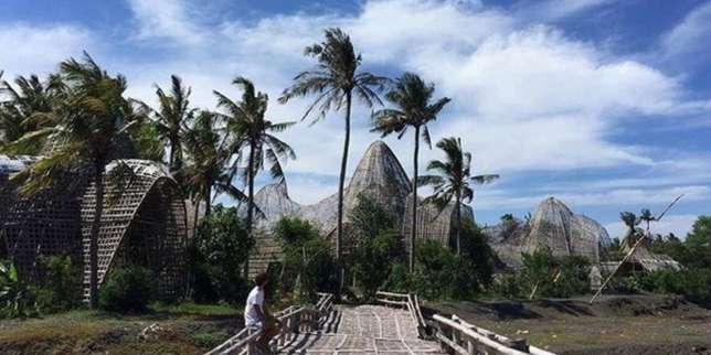 Rumah Bambu Pengalon