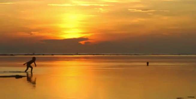Pantai Bias Tugal