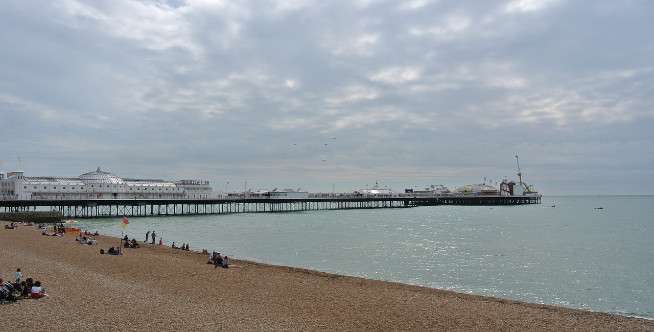 Pantai Brighton, London
