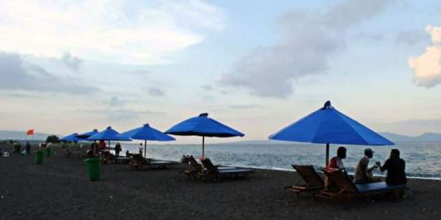 Pantai Boom