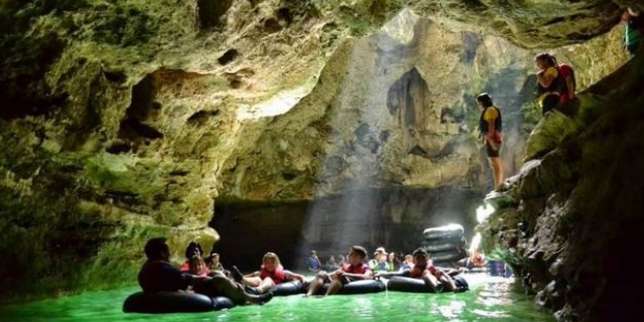 Gua Pindul