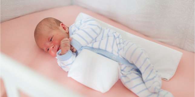 Penyangga Posisi Tidur Bayi