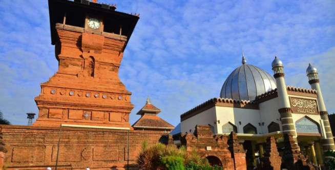 Wisata Religi Masjid Unik di Jawa Tengah