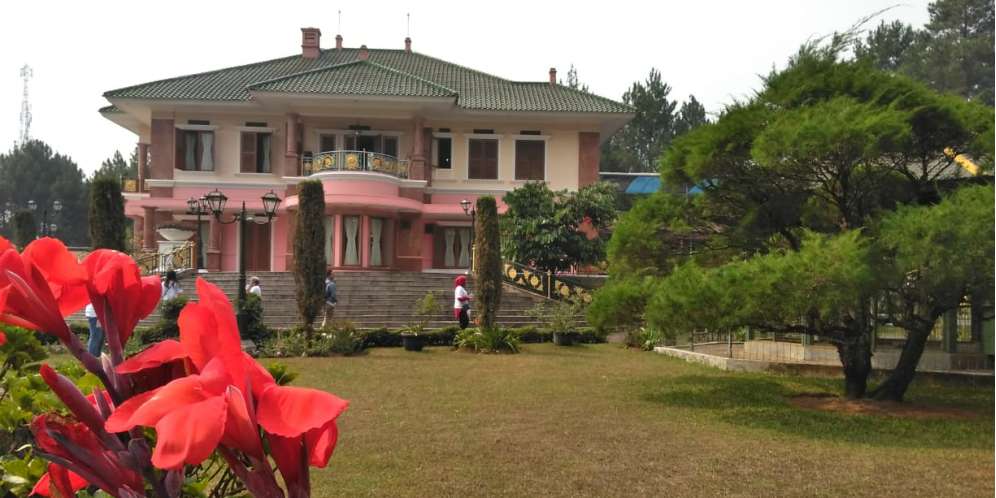 Villa Keluarga
