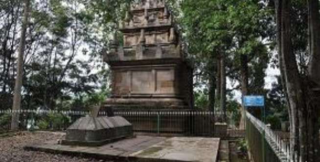 Candi Cangkuang