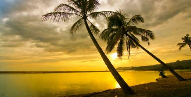 Pantai Soge dan Tawang