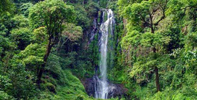 Curug Lawe dan Benowo