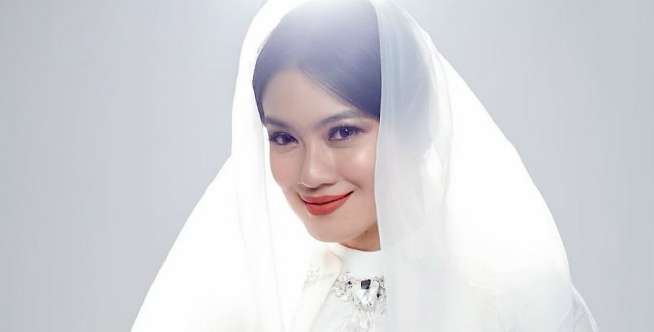 Memberi Contoh