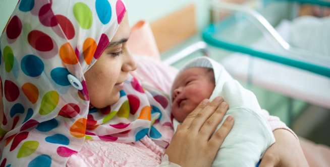 Manfaat Minyak Kelapa untuk Rambut Bayi