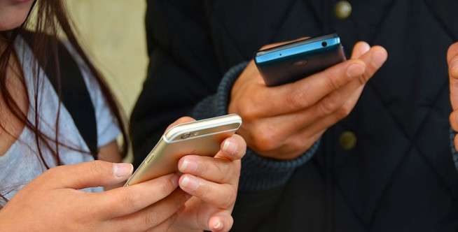 Hotspot WiFi Pribadi dan Ponsel