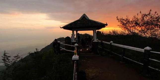Puncak Suroloyo