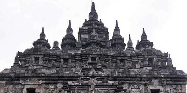 Wisata Candi Plaosan