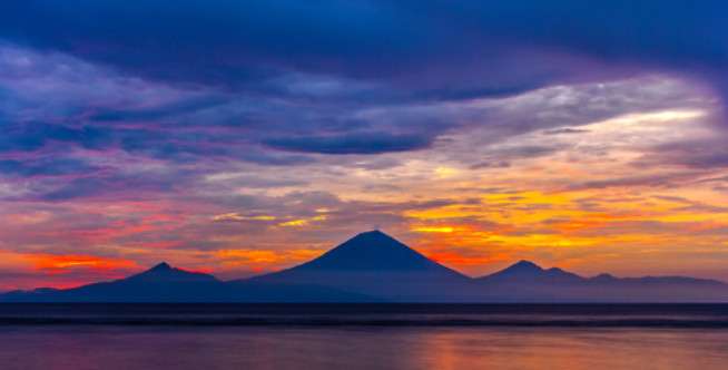 Wisata Gunung Agung