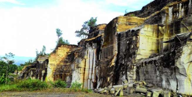 Destinasi Wisata Alam Jogja Dekat Bandara