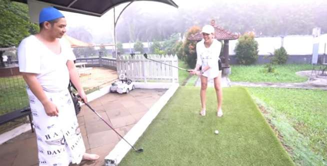 Lapangan mini golf