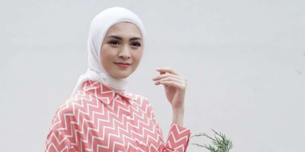 Polesan Makeup Tipis