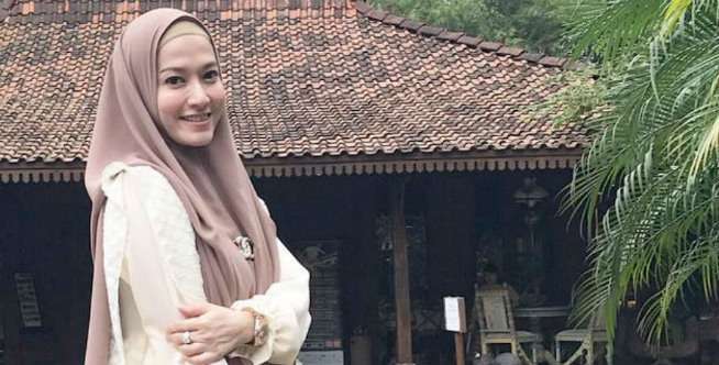 Lyra Virna Hamil di Usia 38, Simak Kunci Hamil Sehat di Atas 35