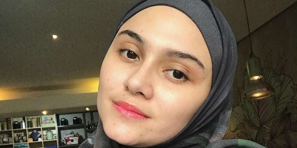 Proses Berhijab Bikin Zee Zee Shahab Selalu Menangis