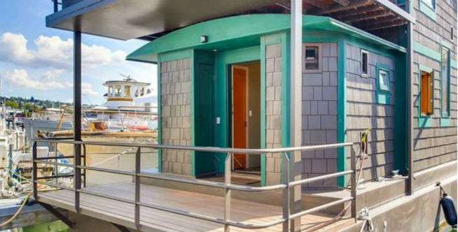 Ada Rumah Perahu Berdesain Gemas, Penasaran Lihat Isinya?
