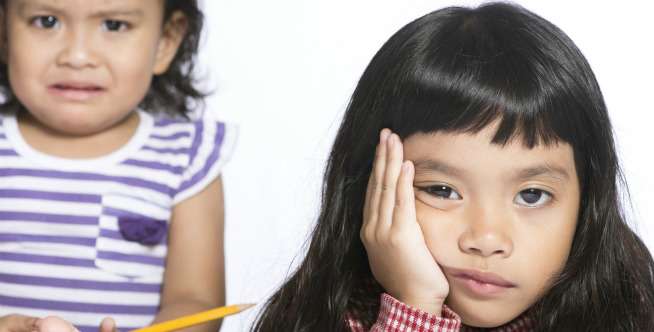 Jangan ikut di perdebatan keduanya