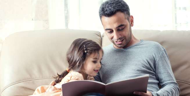 Hindari Membandingkan Si Kakak dan Adik, Ini Alasannya