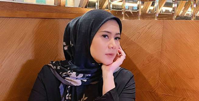 Lihat video Cynthia menari lincah dengan perut besar