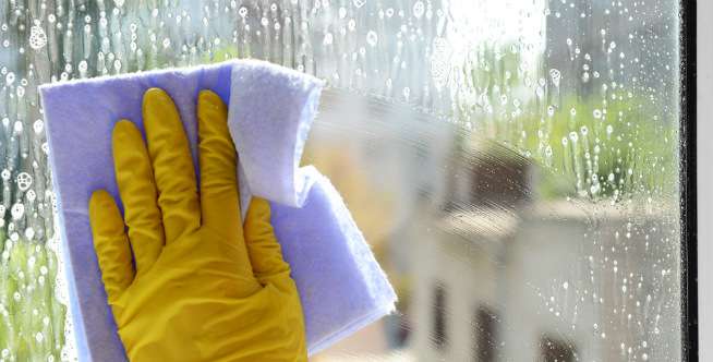 Gunakan lap microfiber