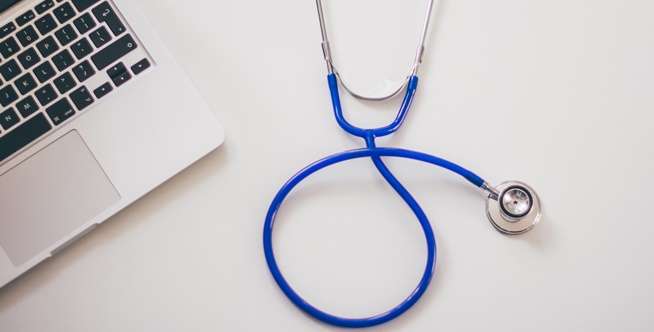 Ke Dokter Saat Muncul Gejala