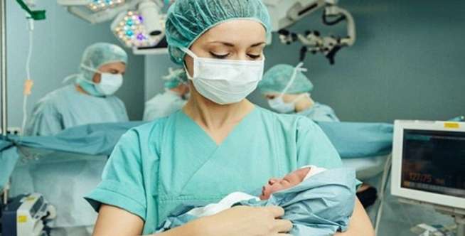 Bagaimana Jika Ibu Terjangkit COVID-19?