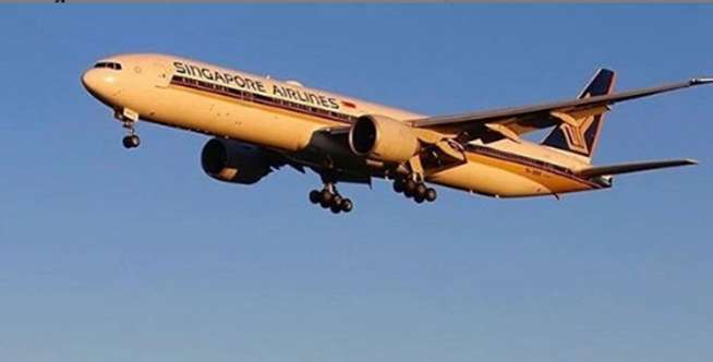 Penerbangan antara Los Angeles dan Singapura