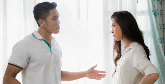 2. Curhat di media sosial