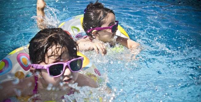 Berenang