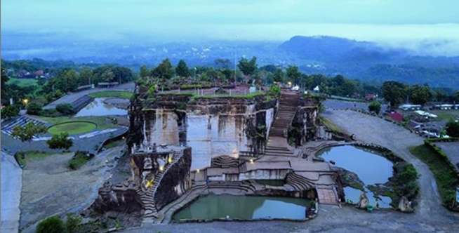 Tebing Breksi